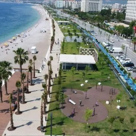 Sik, Merkezde Denize 3 Km Kueltuer Kafeler Cd. 2 Dk '12' Antalya