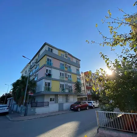 Sik, Merkezde Denize 3 Km Kueltuer Kafeler Cd. 2 Dk '12' * Antalya