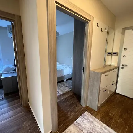 Sik, Merkezde Denize 3 Km Kueltuer Kafeler Cd. 2 Dk '12' Apartment