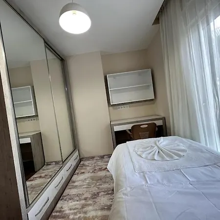 Apartment Sik, Merkezde Denize 3 Km Kueltuer Kafeler Cd. 2 Dk '12'