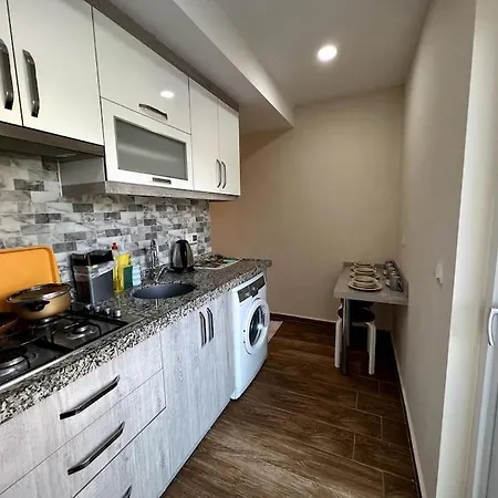 Sik, Merkezde Denize 3 Km Kueltuer Kafeler Cd. 2 Dk '12' Apartment