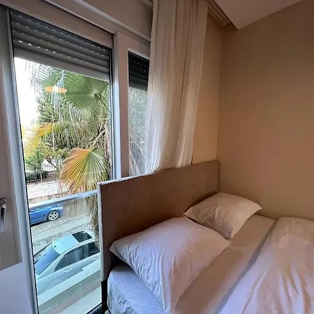 Lägenhet Sik, Merkezde Denize 3 Km Kueltuer Kafeler Cd. 2 Dk '12' Antalya